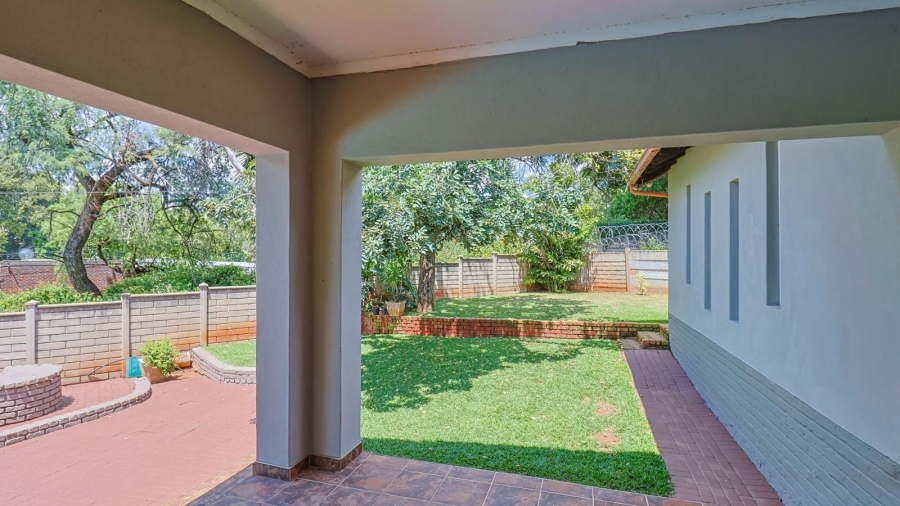 4 Bedroom Property for Sale in Safari Gardens North West